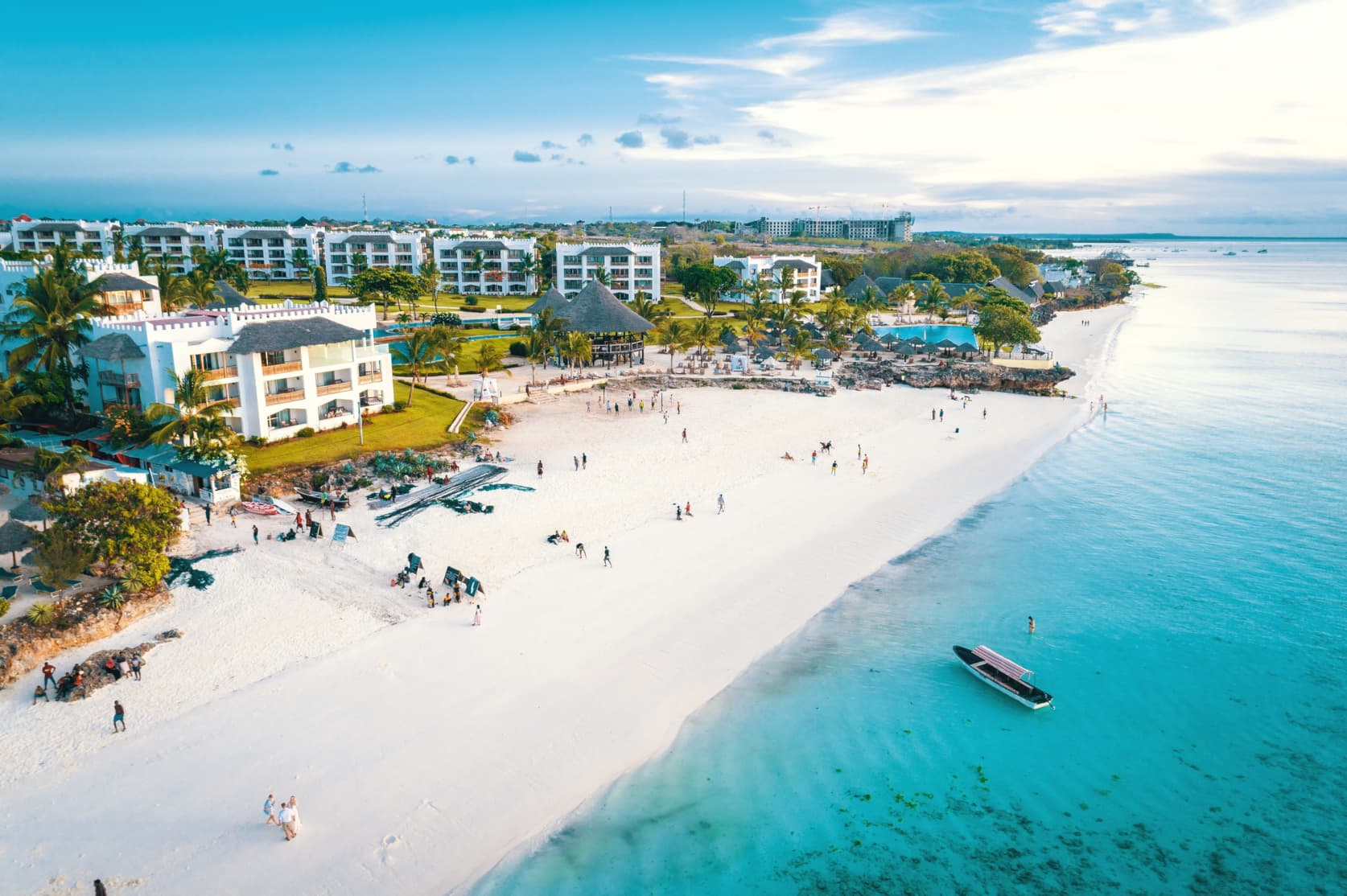 DAZZLING ZANZIBAR ESCAPE
