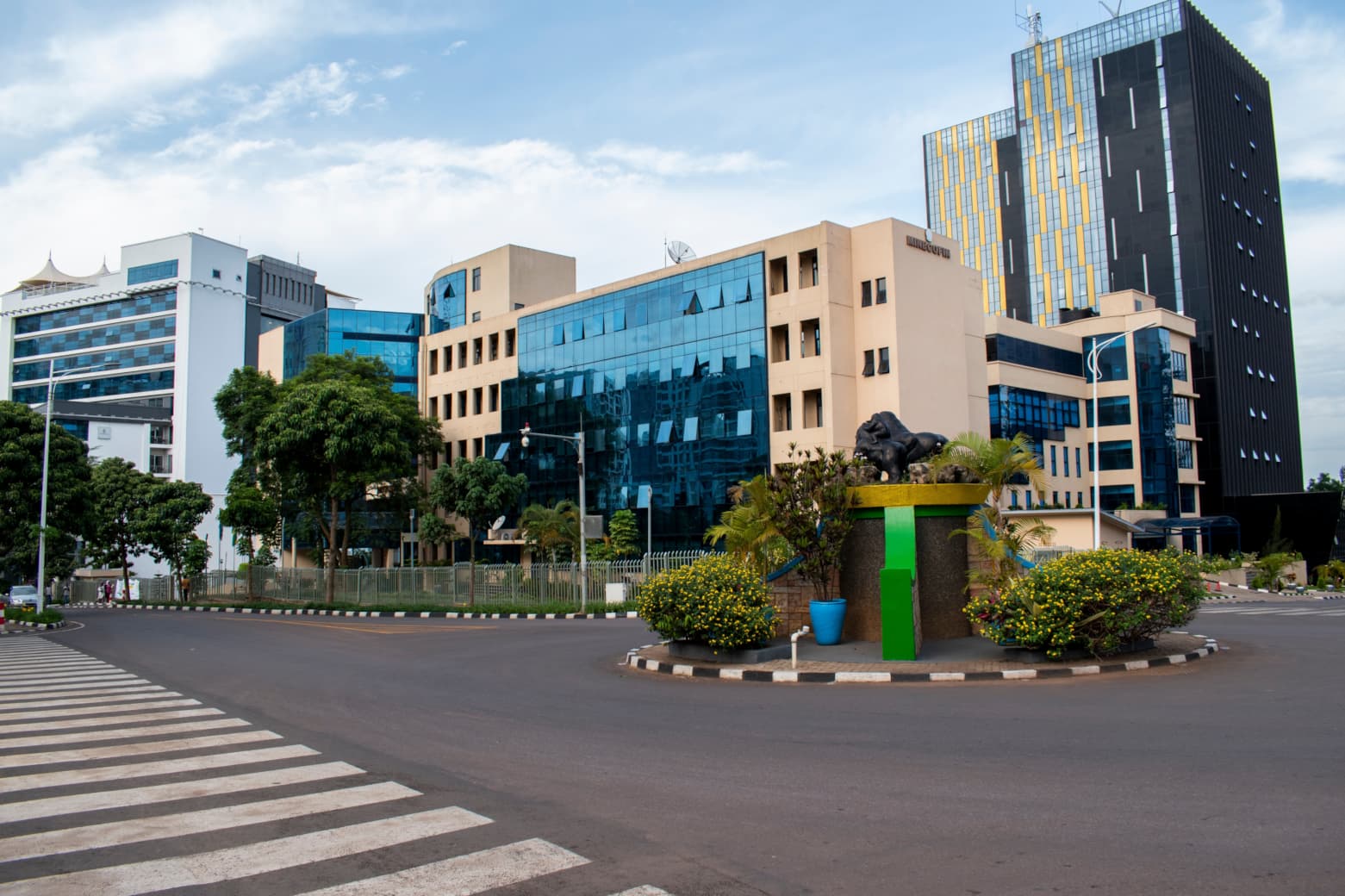 LUXURIOUS KIGALI SUMMER DRIP