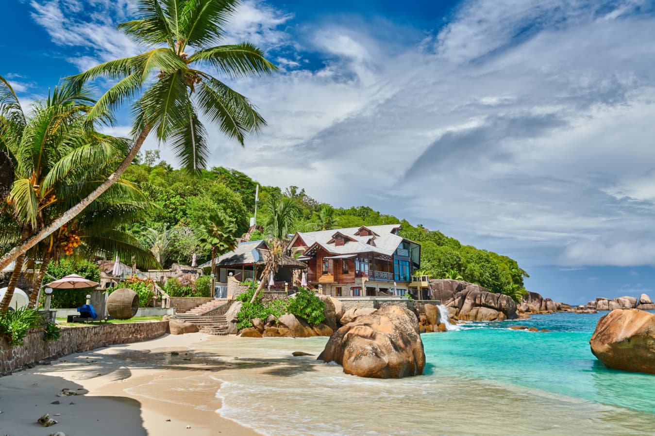 VINTAGE SEYCHELLES SUMMER CHARM