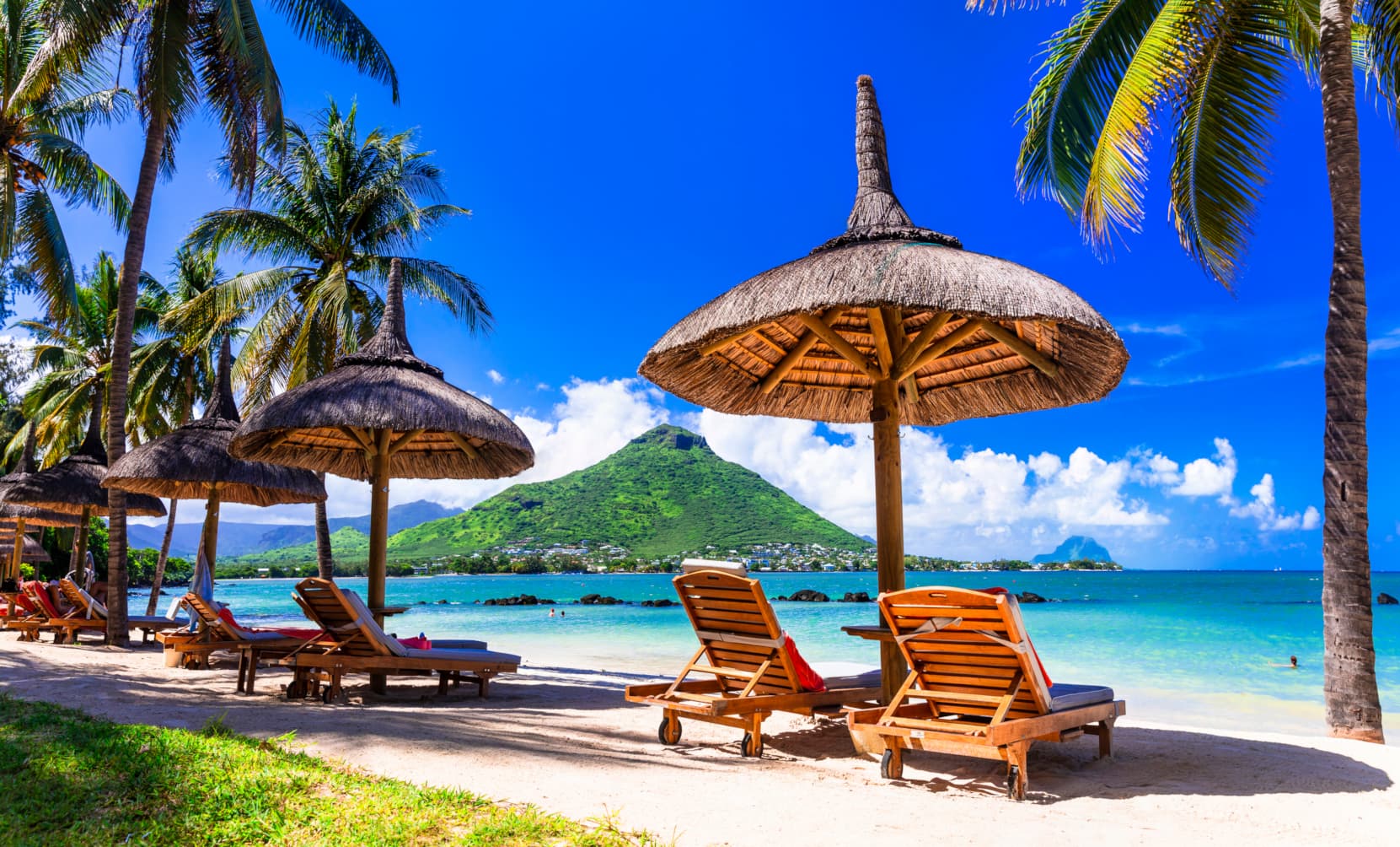 EXTRAORDINARY MAURITIUS SUMMER GLAMOR