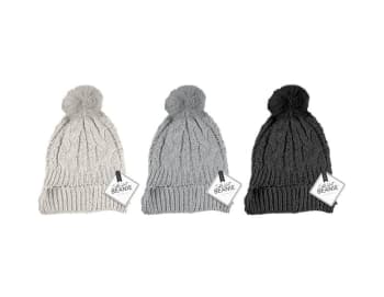 Farley Mill Cable Knit Beanie w/Pom Pom Div.Farger