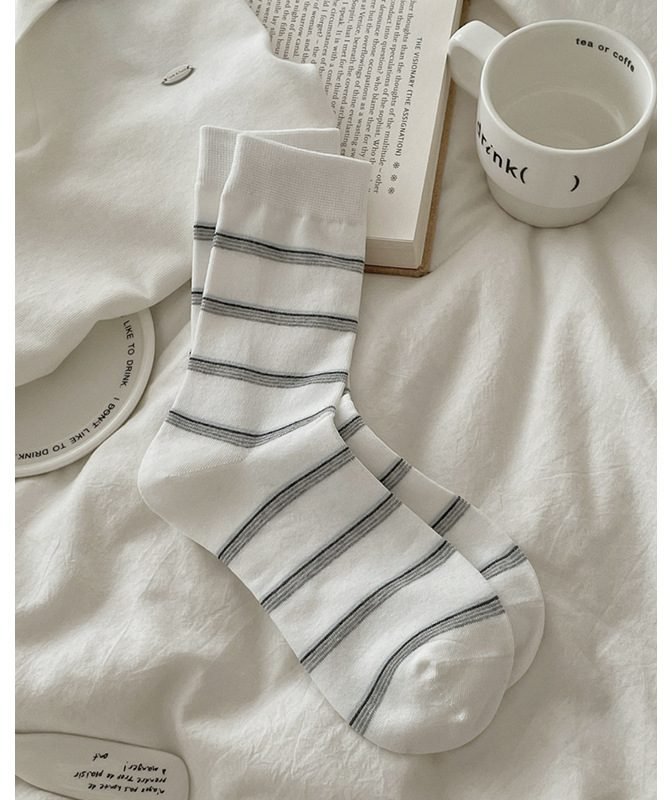 Vớ Cổ Trung Nữ Kẻ Sọc Ngang Mảnh Basic - Tất Cotton Mỏng Thoáng Mát Phong Cách Hàn Quốc