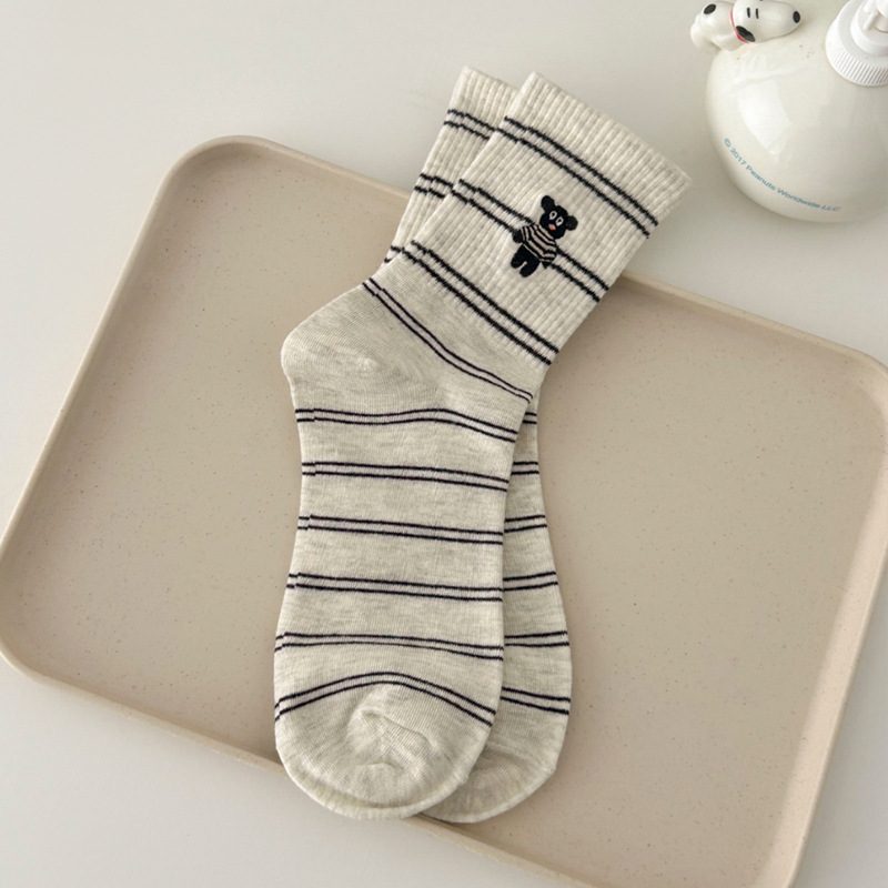 Vớ Cổ Trung Nữ Thêu Gấu Chó Đốm Dễ Thương - Tất Cotton Trơn Kẻ Sọc Ngang Phong Cách Hàn Quốc