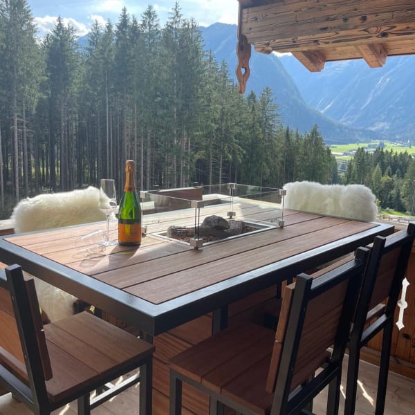 High Dining vuurtafel met geïntegreerde gasbrander geschikt voor horeca en vakantieparken.