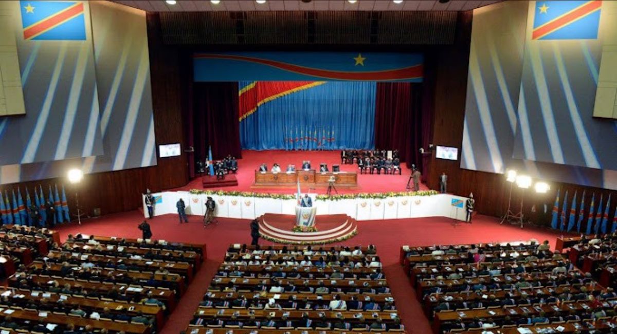 Le Palais du Peuple, siège du Parlement congolais, Kinshasa