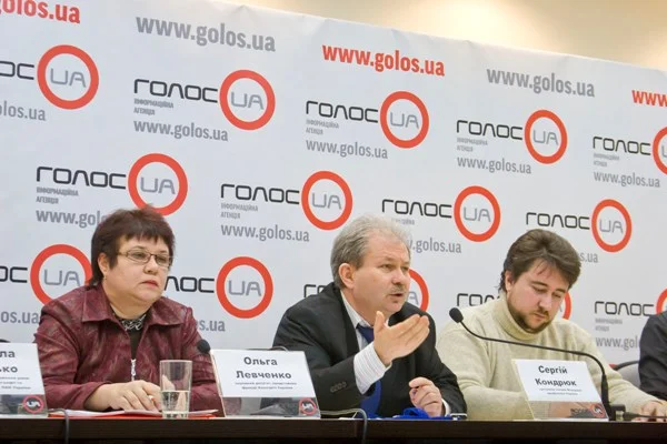 Зустріч Голови ФПУ Ю.Кулика з Головою правління Держфонду сприяння молодіжному житловому будівництву   Л.Рисухіним, 29 січня 2013 р.