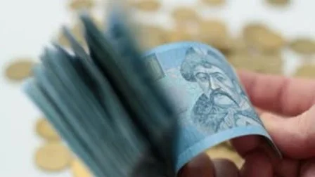 Чи доцільно підвищувати мінімальну заробітну плату у 2015 році?   