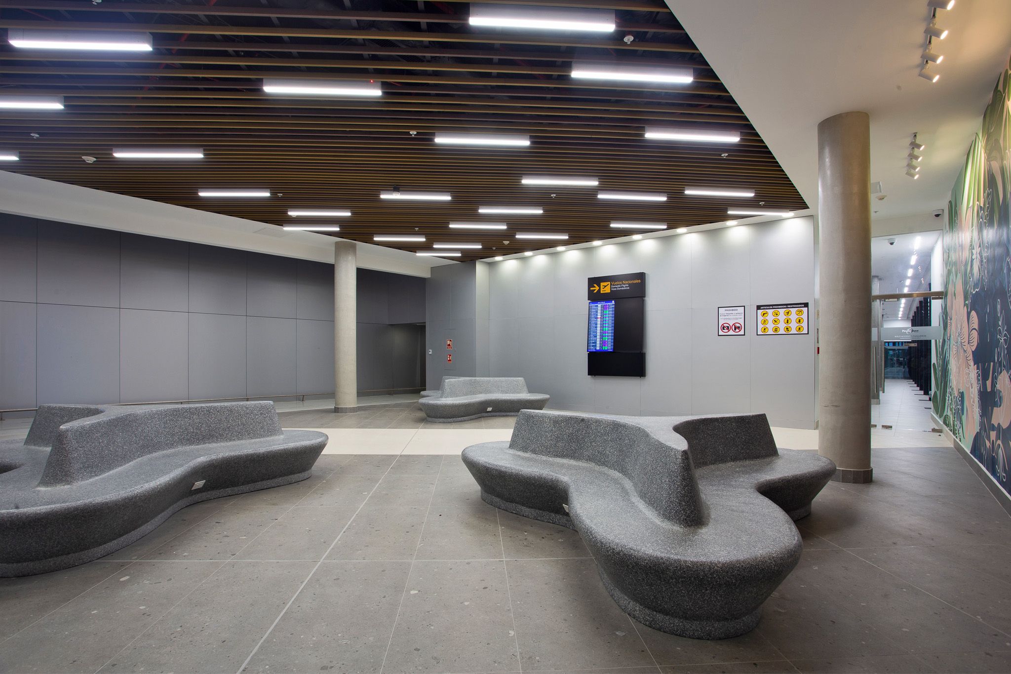 Waiting Lounge 2.jpg