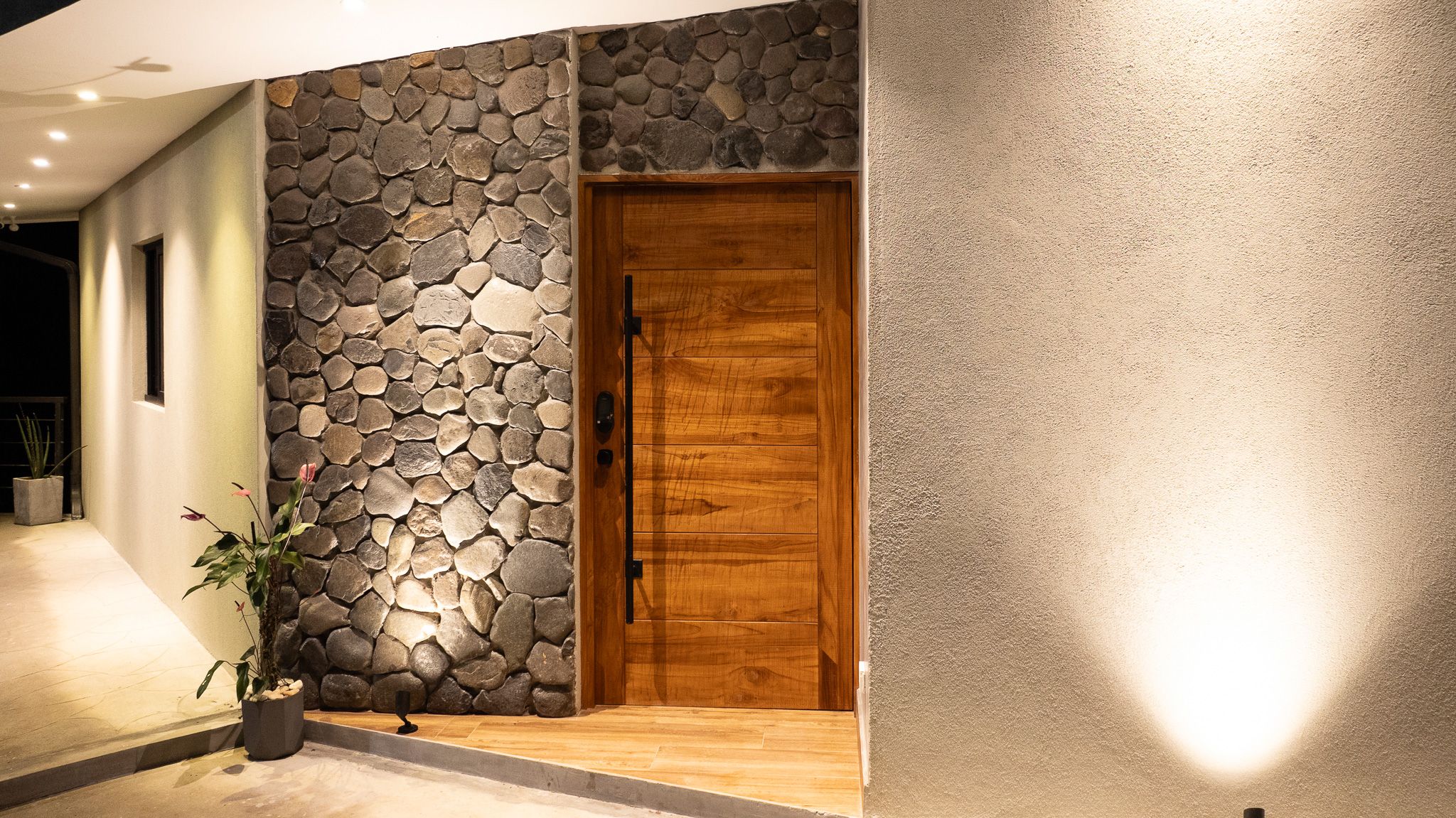 Puerta Principal Cerquita del Cielo.jpg