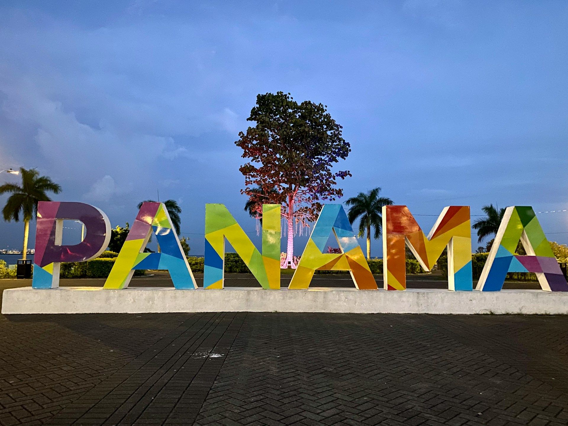 plaza-urbana-panama.jpg
