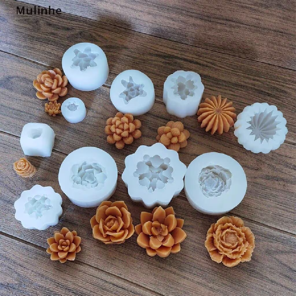 Lotus-shaped scented wax