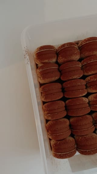 Tiramisu Macarons preview 4