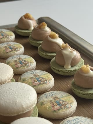 English Apple Pie Macarons preview 3