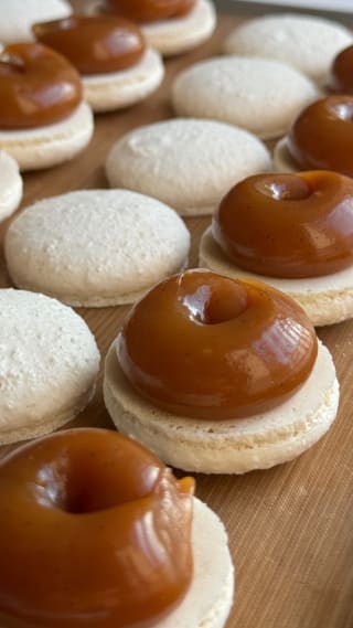 Salted Caramel Macaron Filling Jar Version preview 2