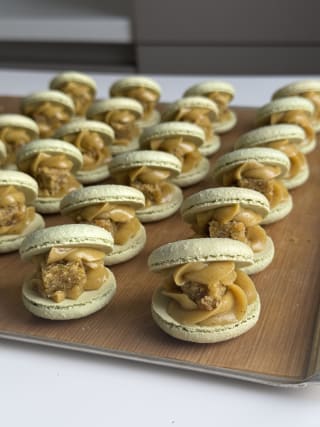 Pistachio Olive Oil Cake Macaron Filling preview 2