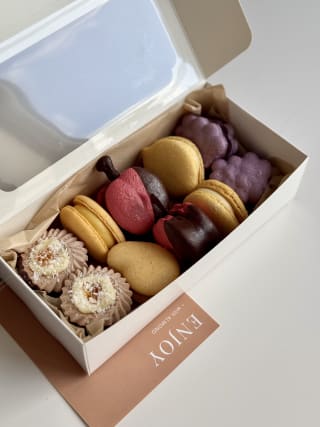 Crunch Fruit Macarons preview 1