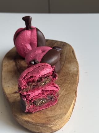 Crunch Fruit Macarons preview 6