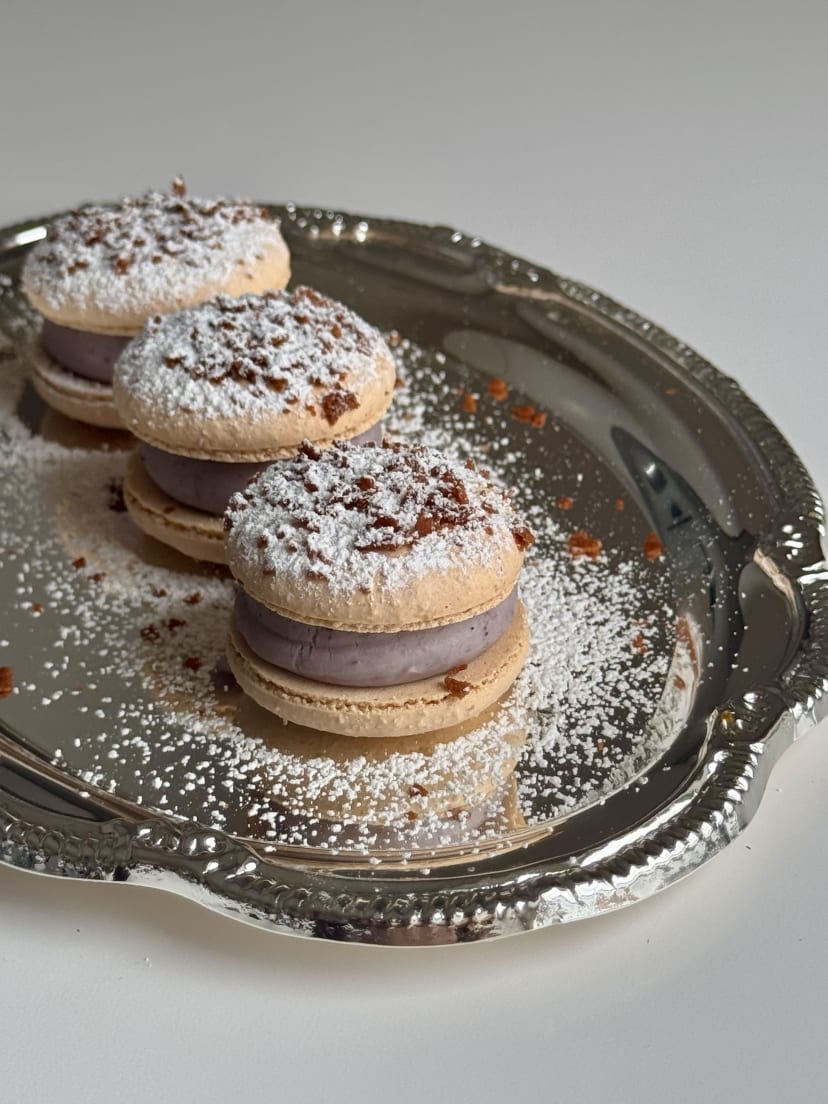 Slovenian Strudel Macaron
