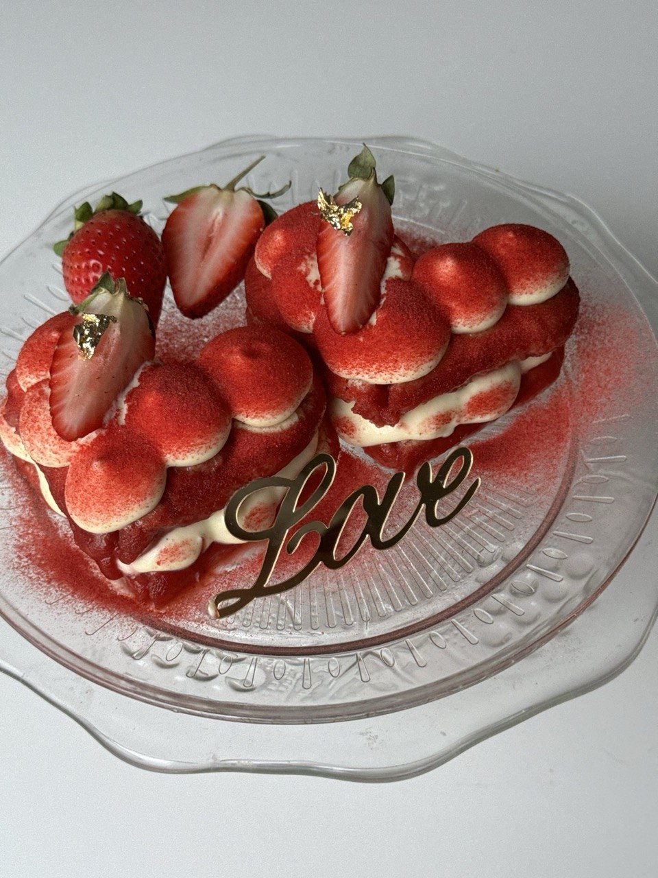 Strawberry Tiramisu Heart Mini Cakes preview 3
