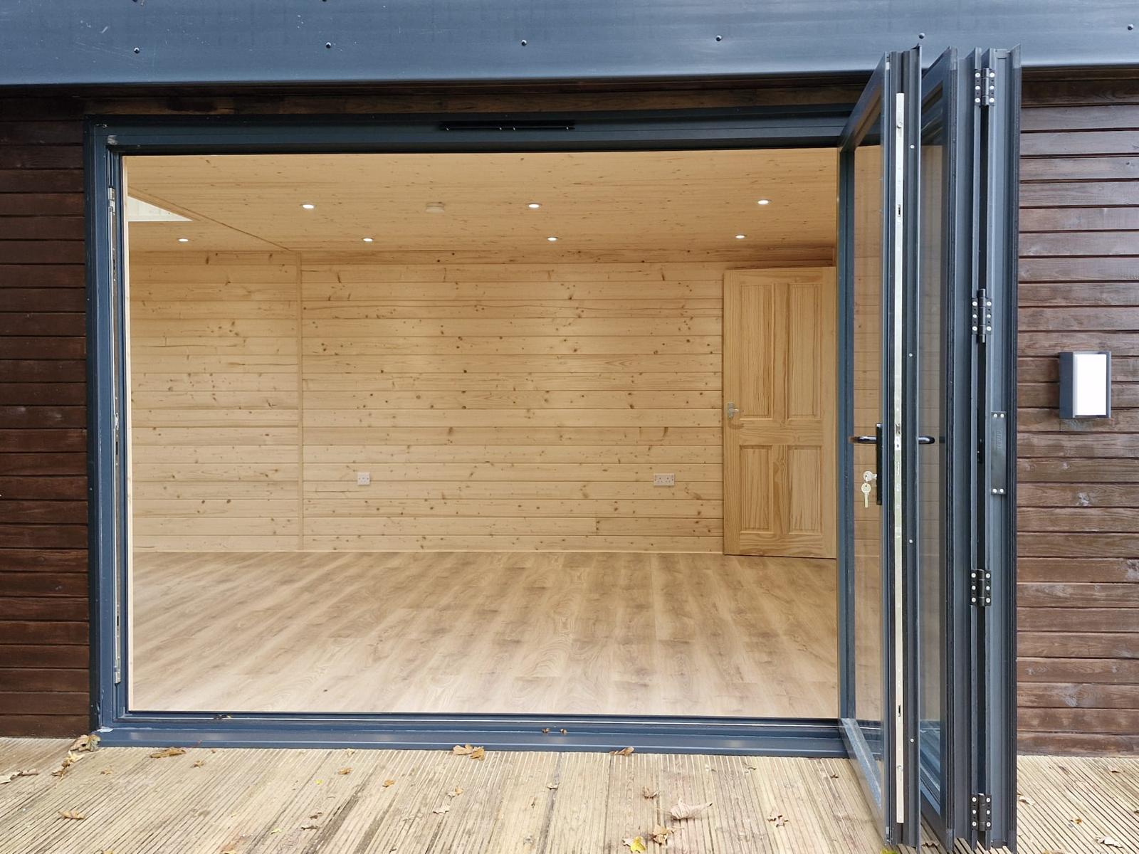 Garden rooms in Royal Leamington Spa