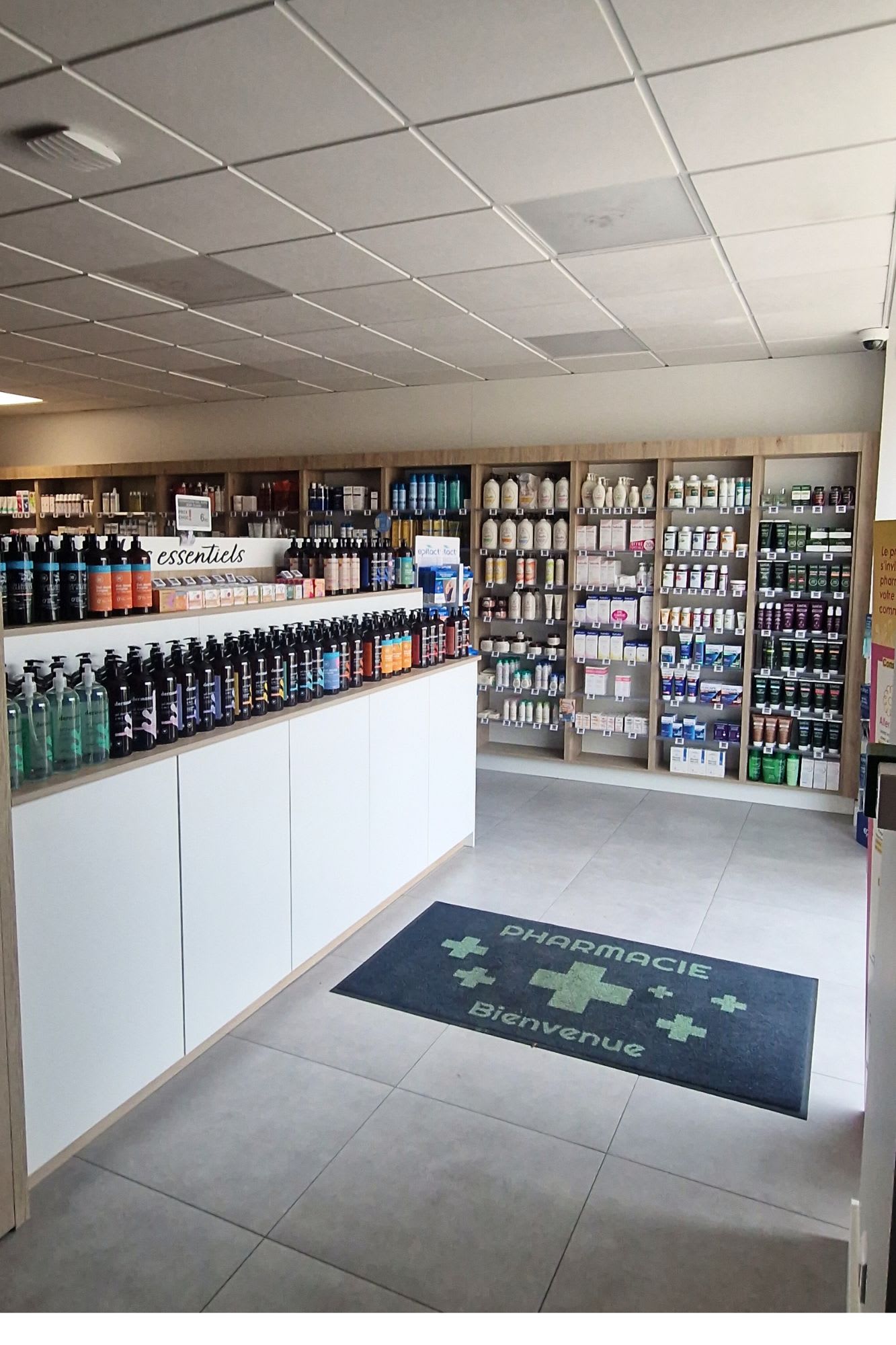 Agencement Pharmacie de Bologne — Pharmacie — Photo 14 — Bologne