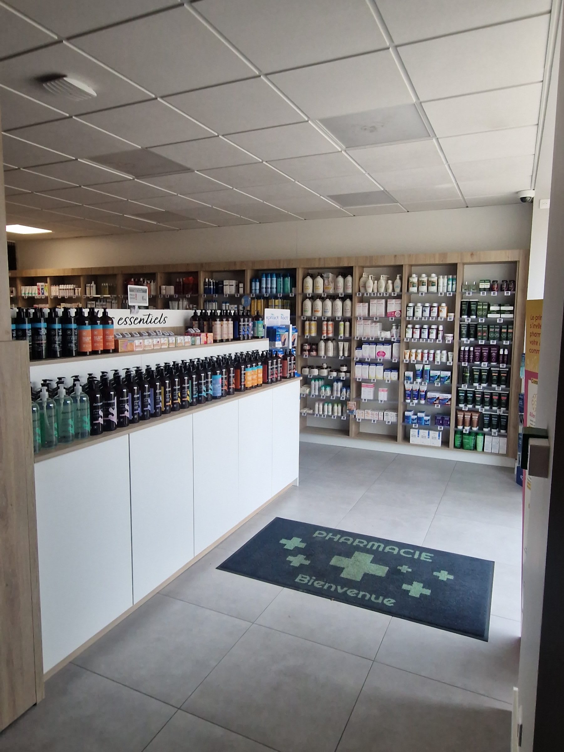 Agencement Pharmacie de Bologne — Pharmacie — Photo 25 — Bologne