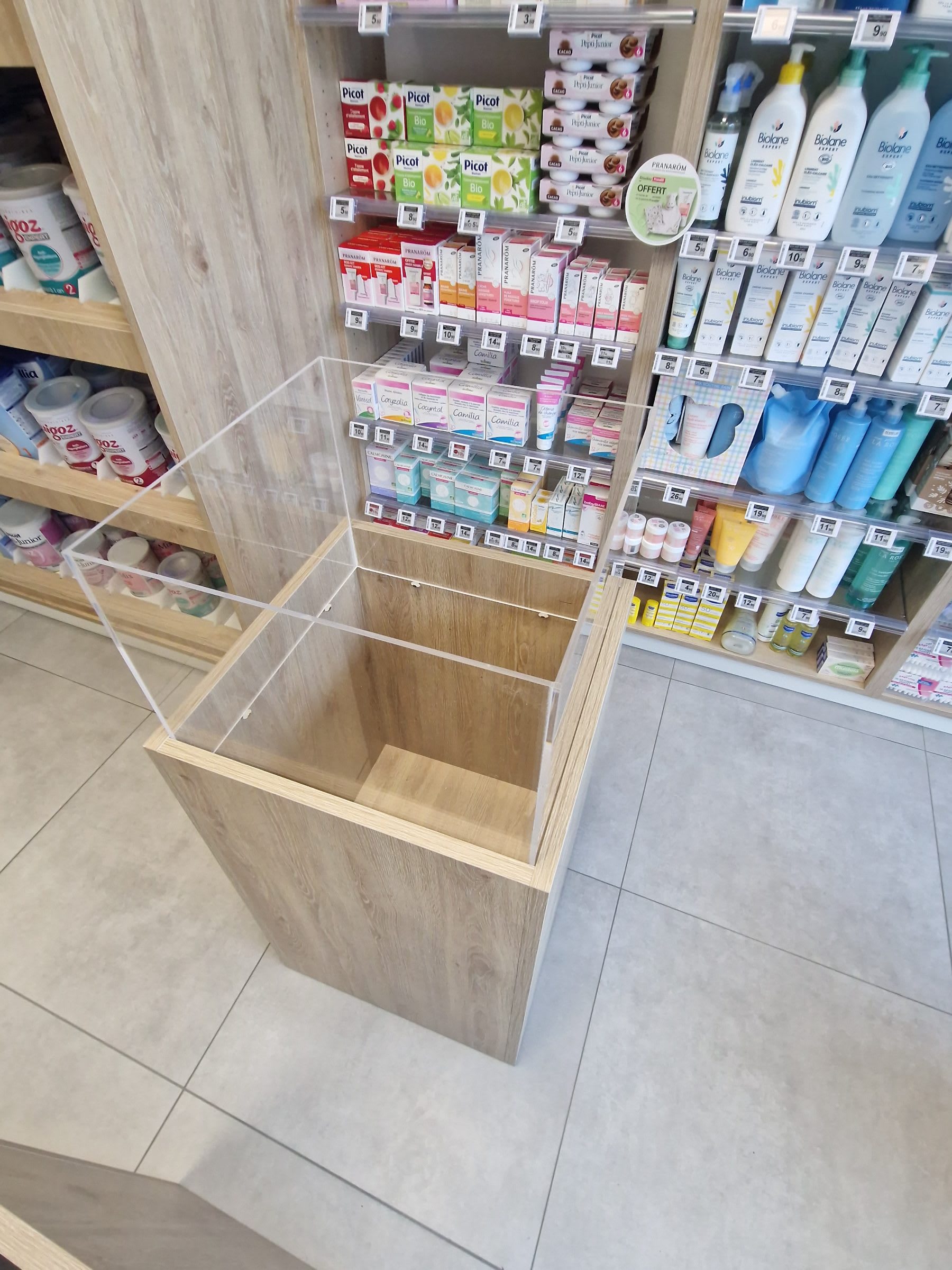 Agencement Pharmacie de Bologne — Pharmacie — Photo 32 — Bologne