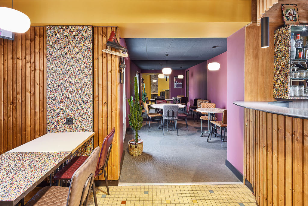 Agencement Café Sport — Tabac & Presse — Photo 11