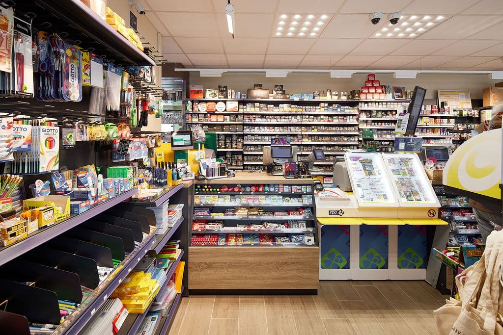 Agencement Tabac du Commerce — Tabac & Presse — Photo 2