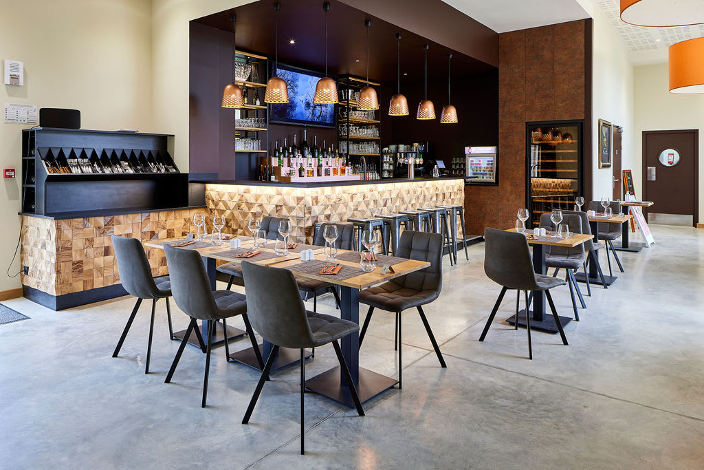 Agencement Orangerie Golf de la Cordelière — Hôtel sur mesure