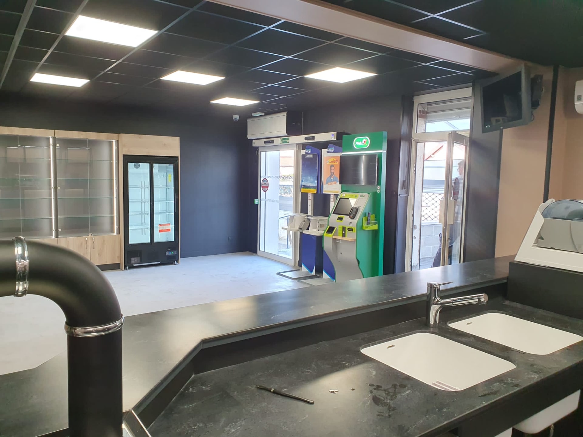 Agencement Tabac l’EXIN — Tabac & Presse — Photo 7 — EXINCOURT (89)