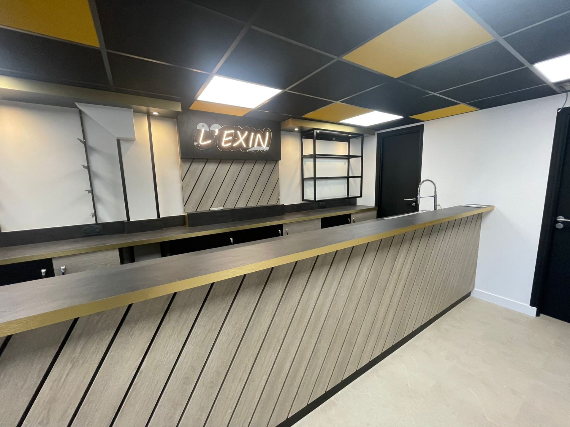 Agencement Tabac l’EXIN — Tabac & Presse — Photo 10 — EXINCOURT (89)