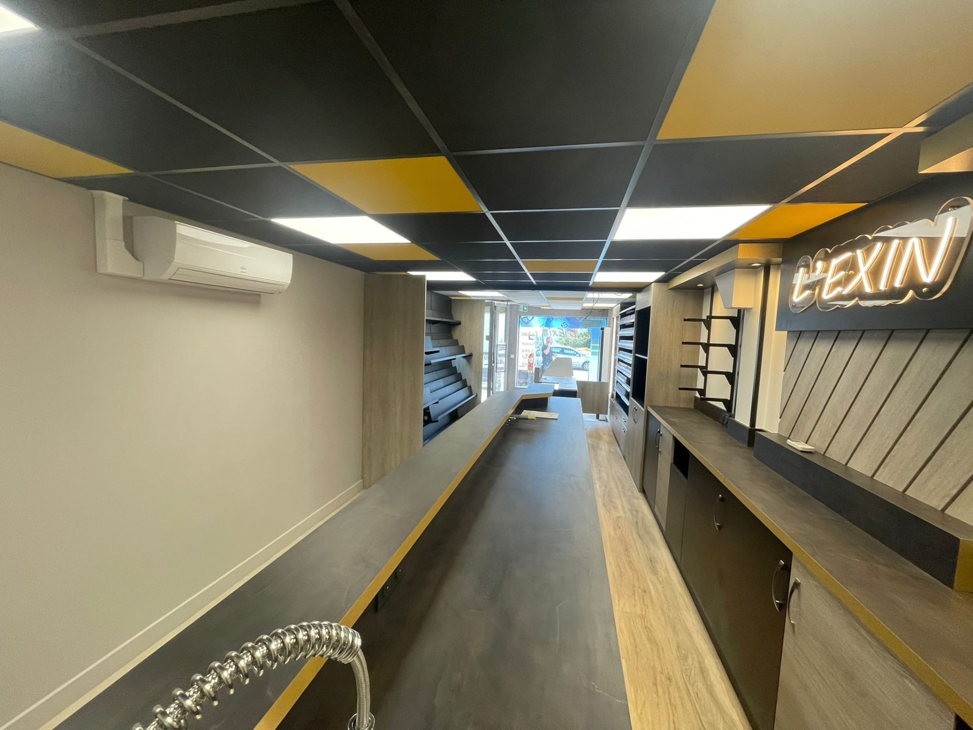 Agencement Tabac l’EXIN — Tabac & Presse — Photo 5 — EXINCOURT (89)