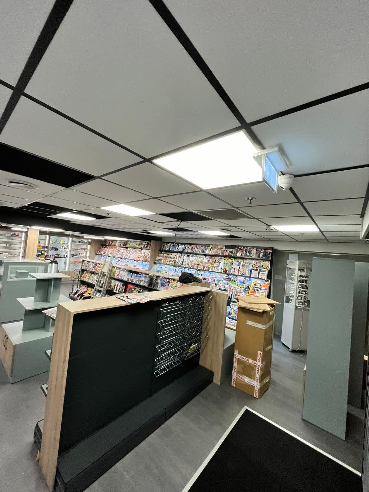 Agencement Tabac Le Refuge — Tabac & Presse — Photo 5 — Saint André les verges (10)