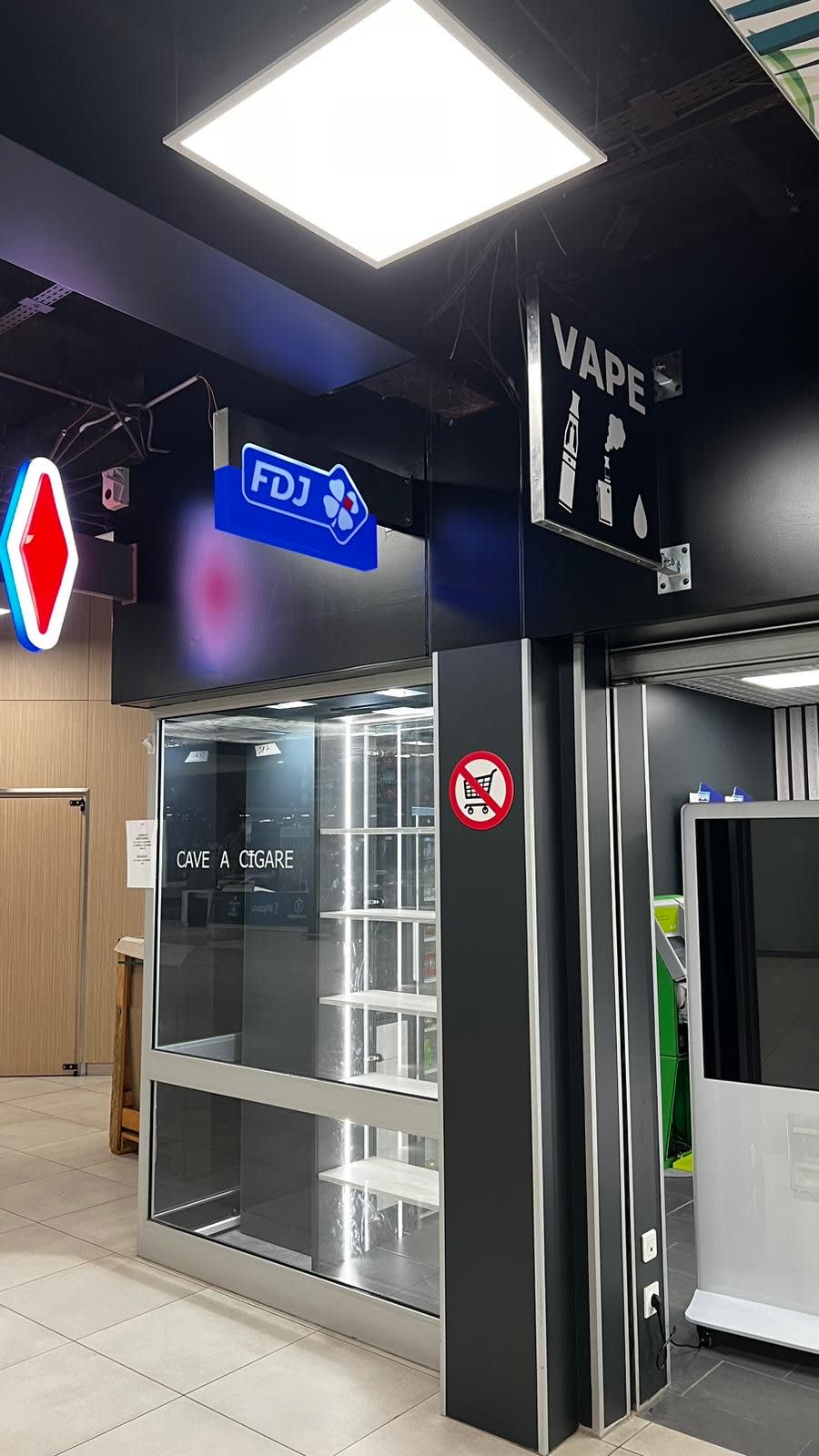 Agencement La Tabatière — Tabac & Presse — Photo 11 — Dormans (51)