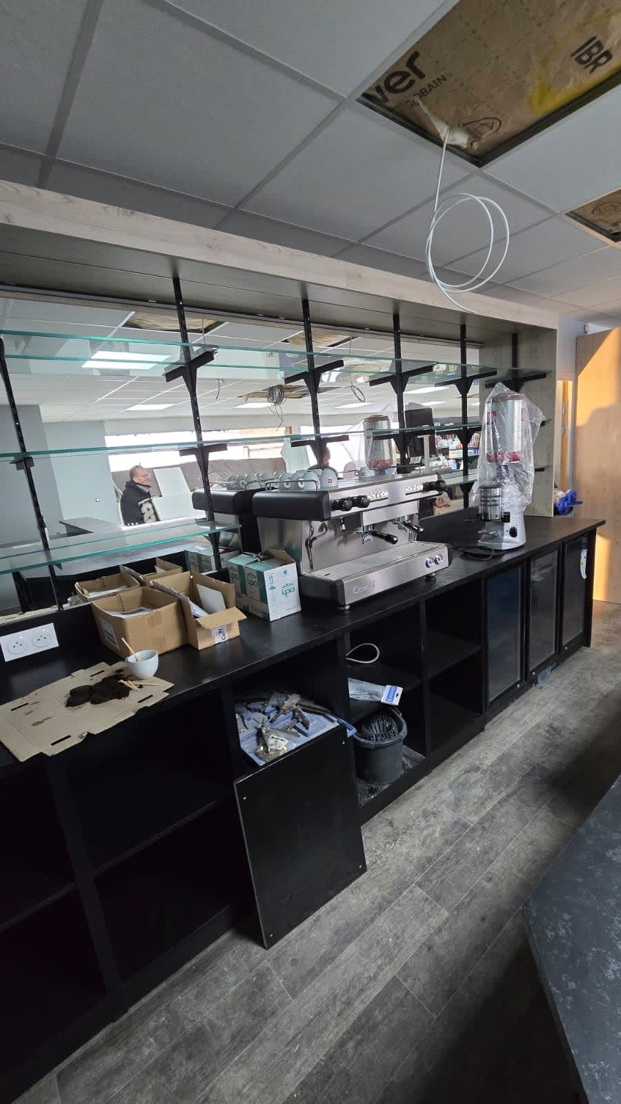 Agencement Bar tabac superette o doberman d'or — Tabac & Presse — Photo 14 — Sommesous (51)