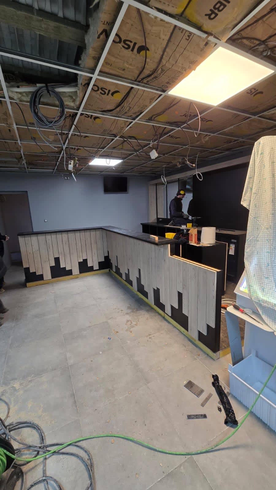 Agencement Bar tabac superette o doberman d'or — Tabac & Presse — Photo 25 — Sommesous (51)