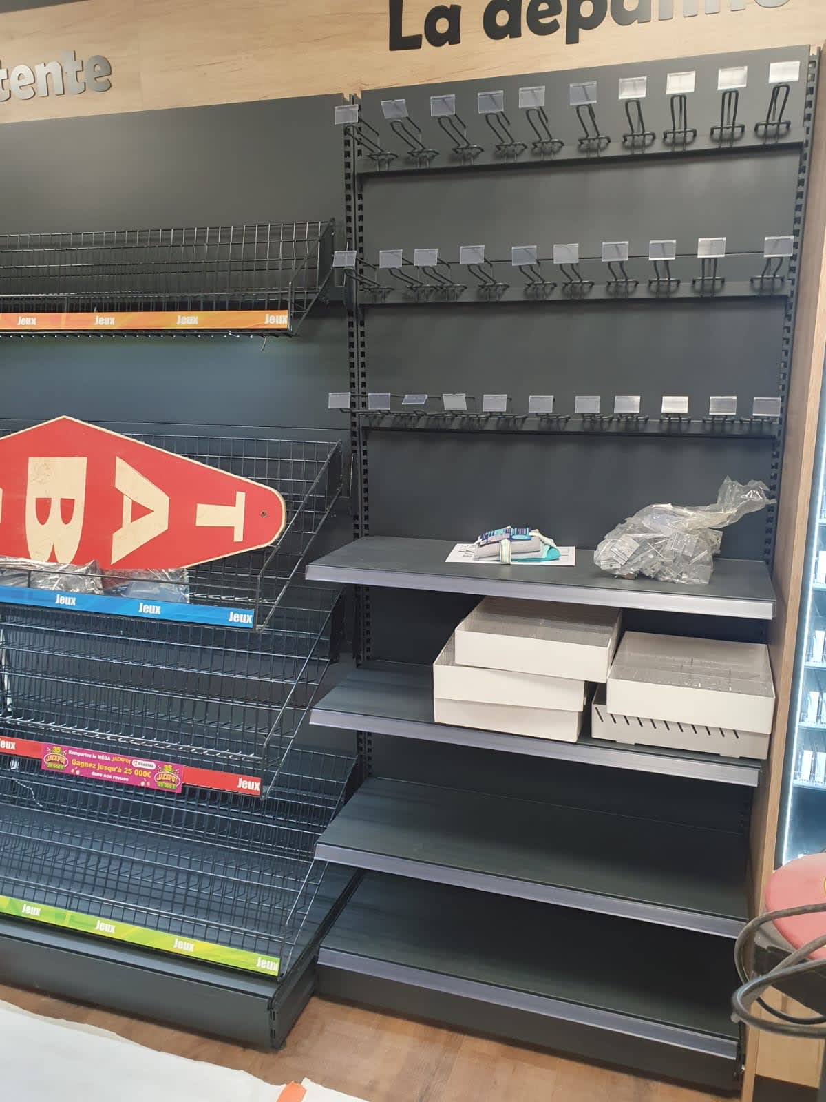 Agencement Tabac D'JO  — Tabac & Presse — Photo 4 — Sens (89)