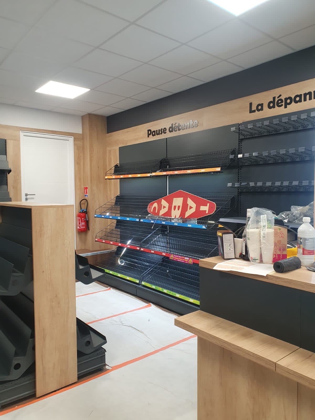 Agencement Tabac D'JO  — Tabac & Presse — Photo 10 — Sens (89)