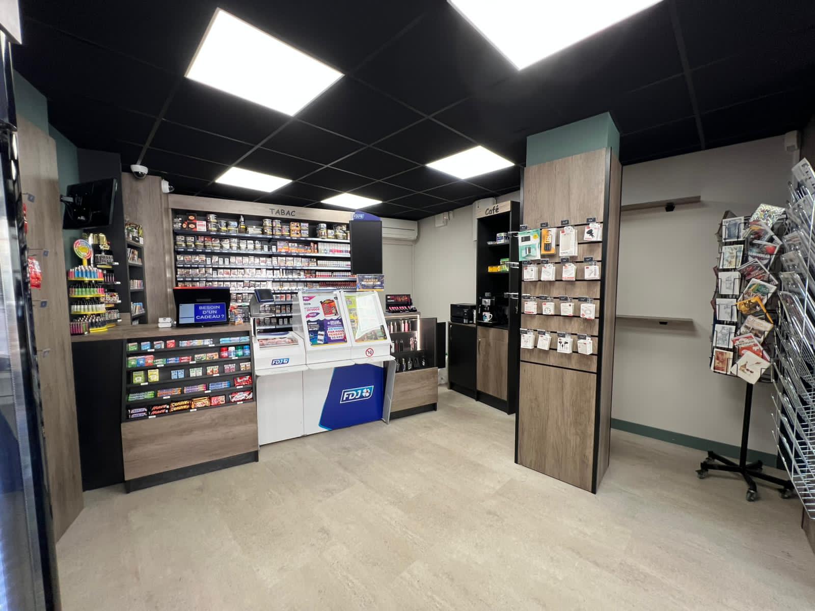 Agencement Tabac du Faubourg — Tabac & Presse — Photo 14 — Villeneuve sur Yonne (89)