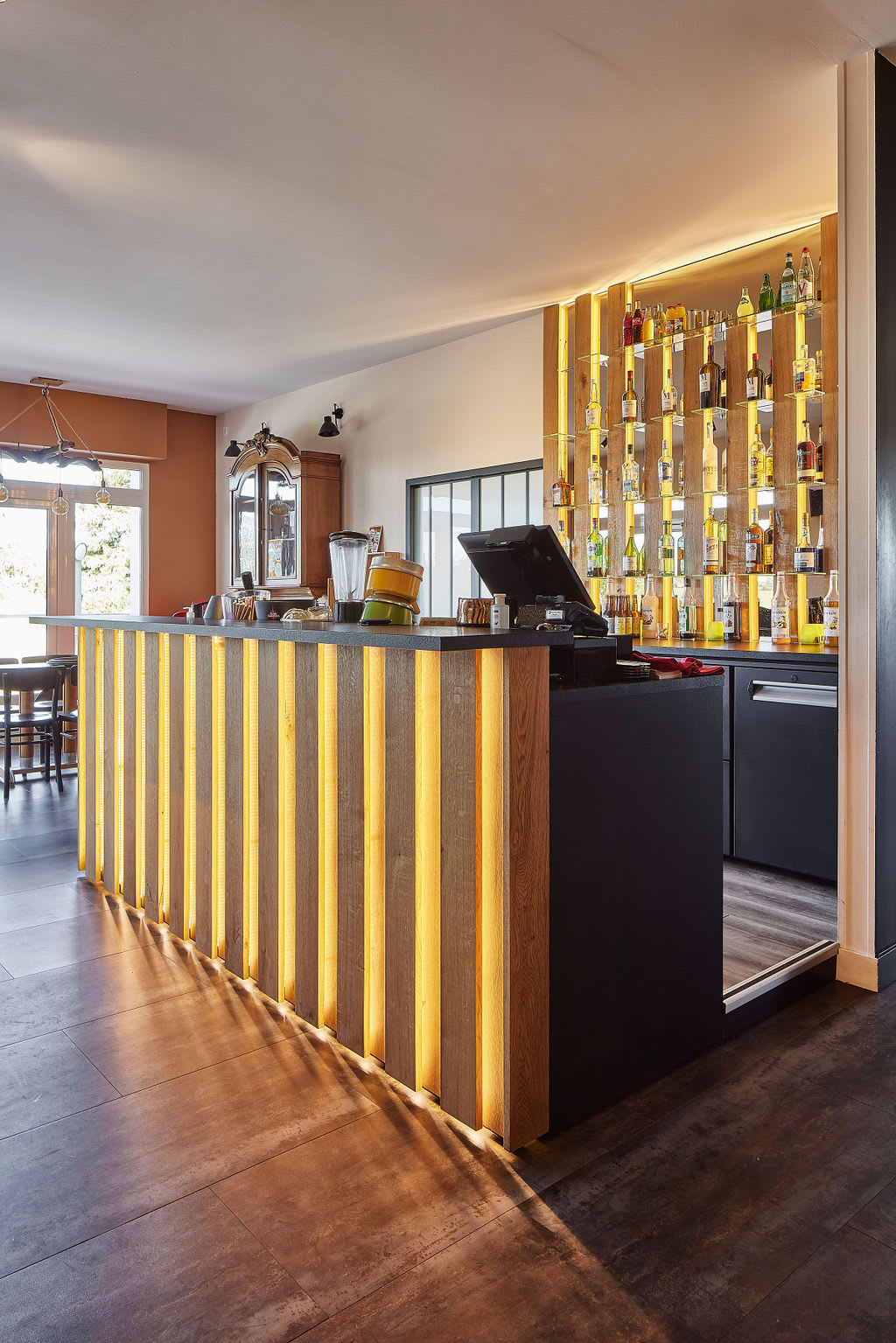 Agencement L'Auberge du Lac — Bar & Restaurant — Photo 8 — Mesnil Saint Père (10)