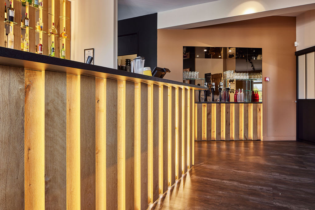 Agencement L'Auberge du Lac — Bar & Restaurant — Photo 9 — Mesnil Saint Père (10)