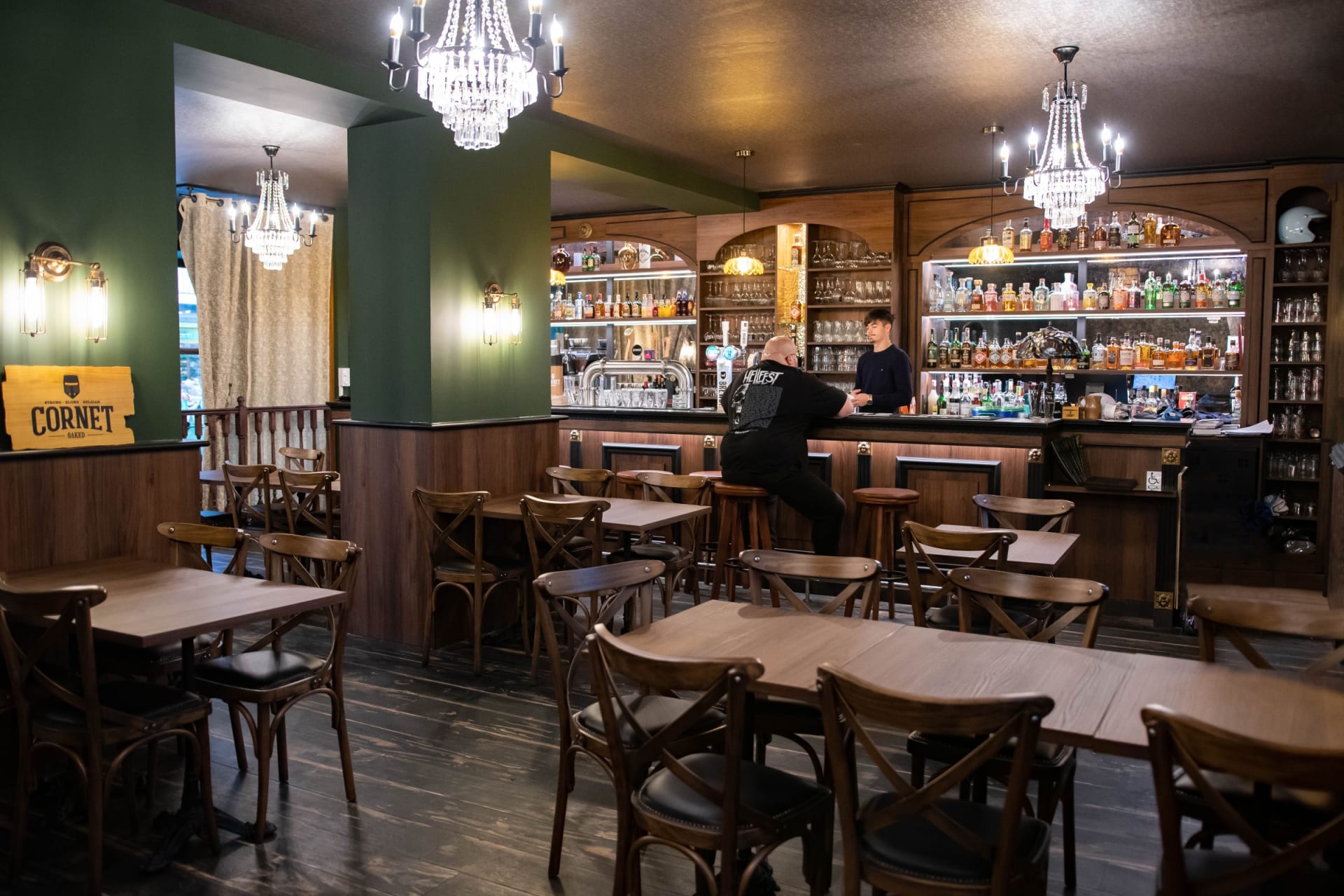 Agencement Brother's Pub — Bar & Restaurant — Photo 1 — Saint Nazaire (44)