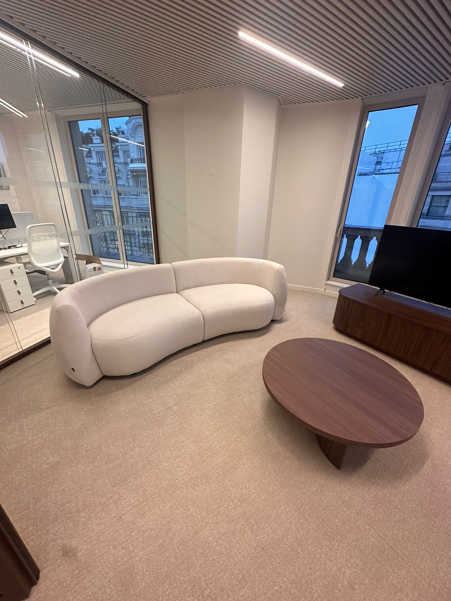 Agencement Polene (Groupe LVMH) — Espaces Corporate — Photo 3 — Paris 2 eme