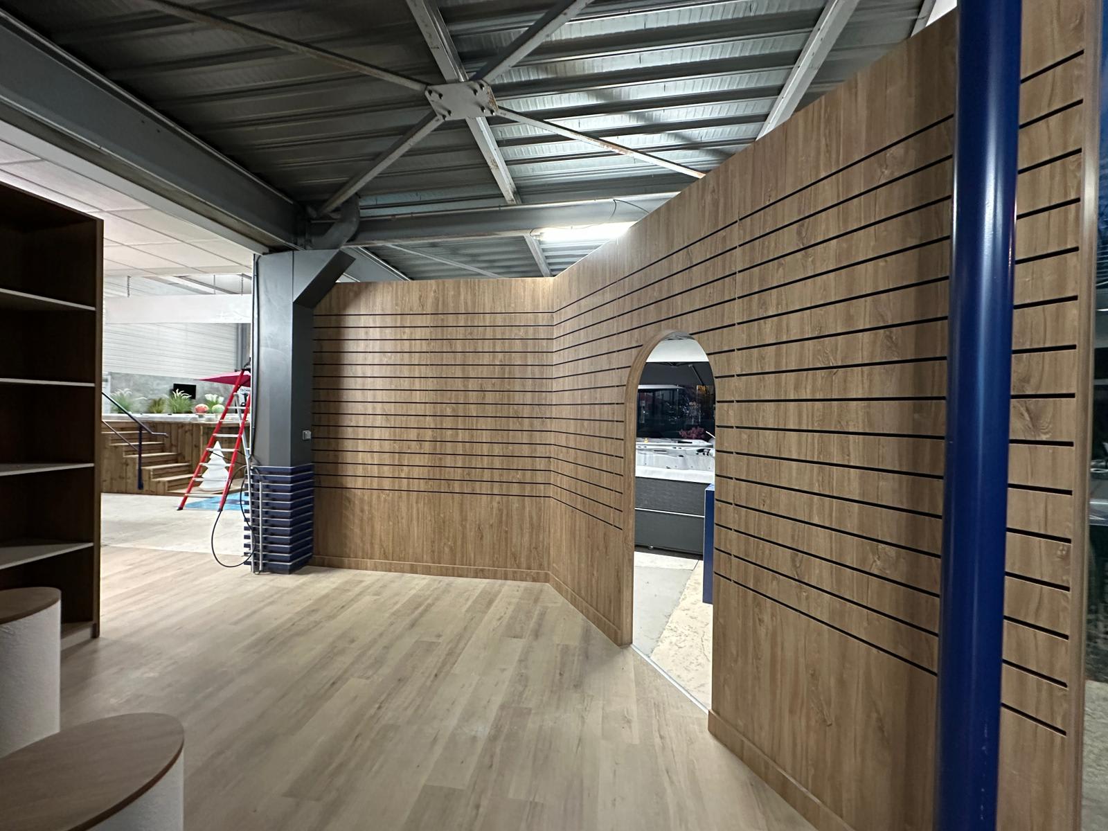 Agencement Eau Divine Piscines — Espaces Corporate — Photo 6 — Saint Julien les Villas (10)