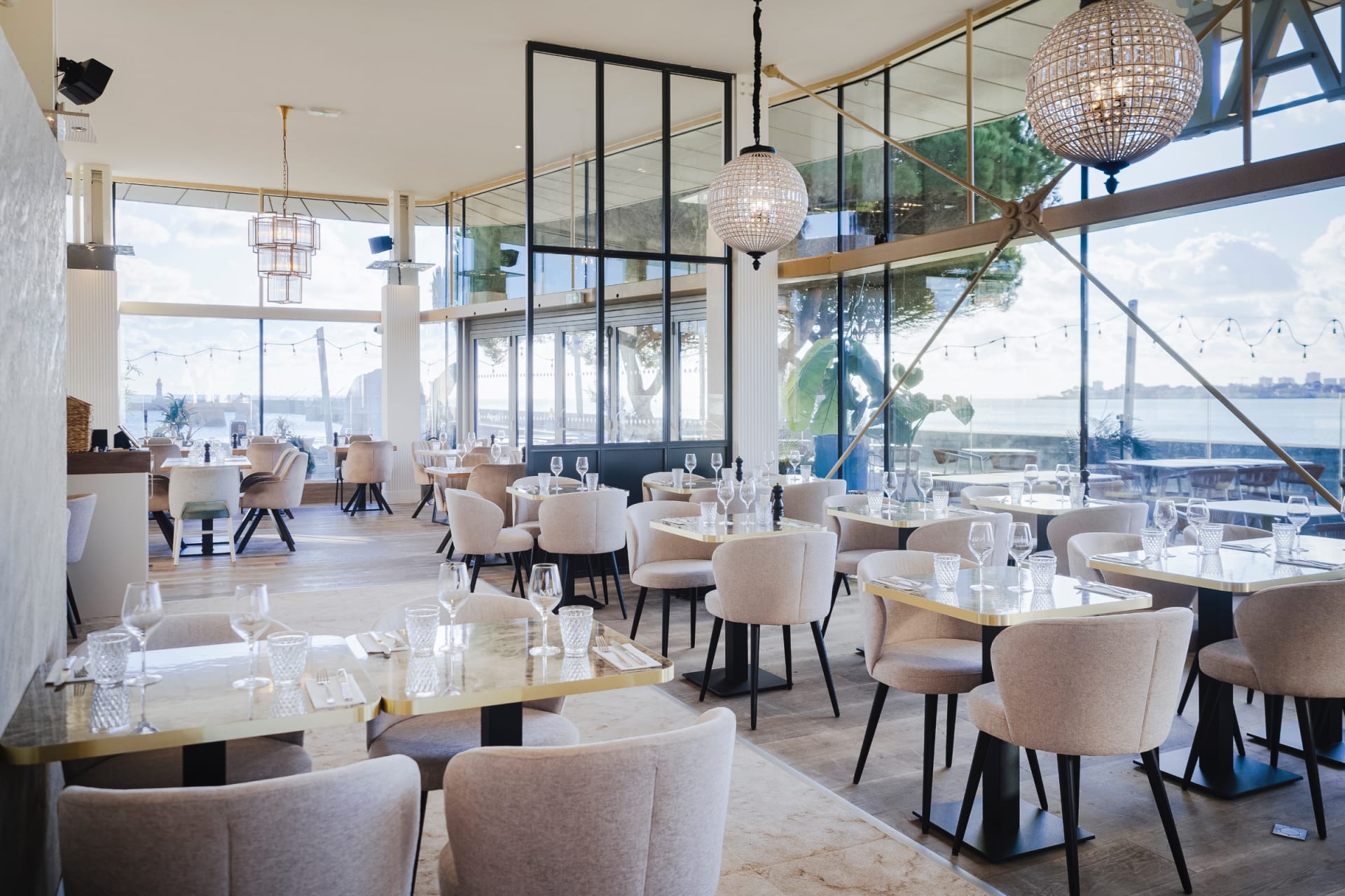 Agencement NAIA — Bar & Restaurant — Photo 2 — Saint Nazaire (44)