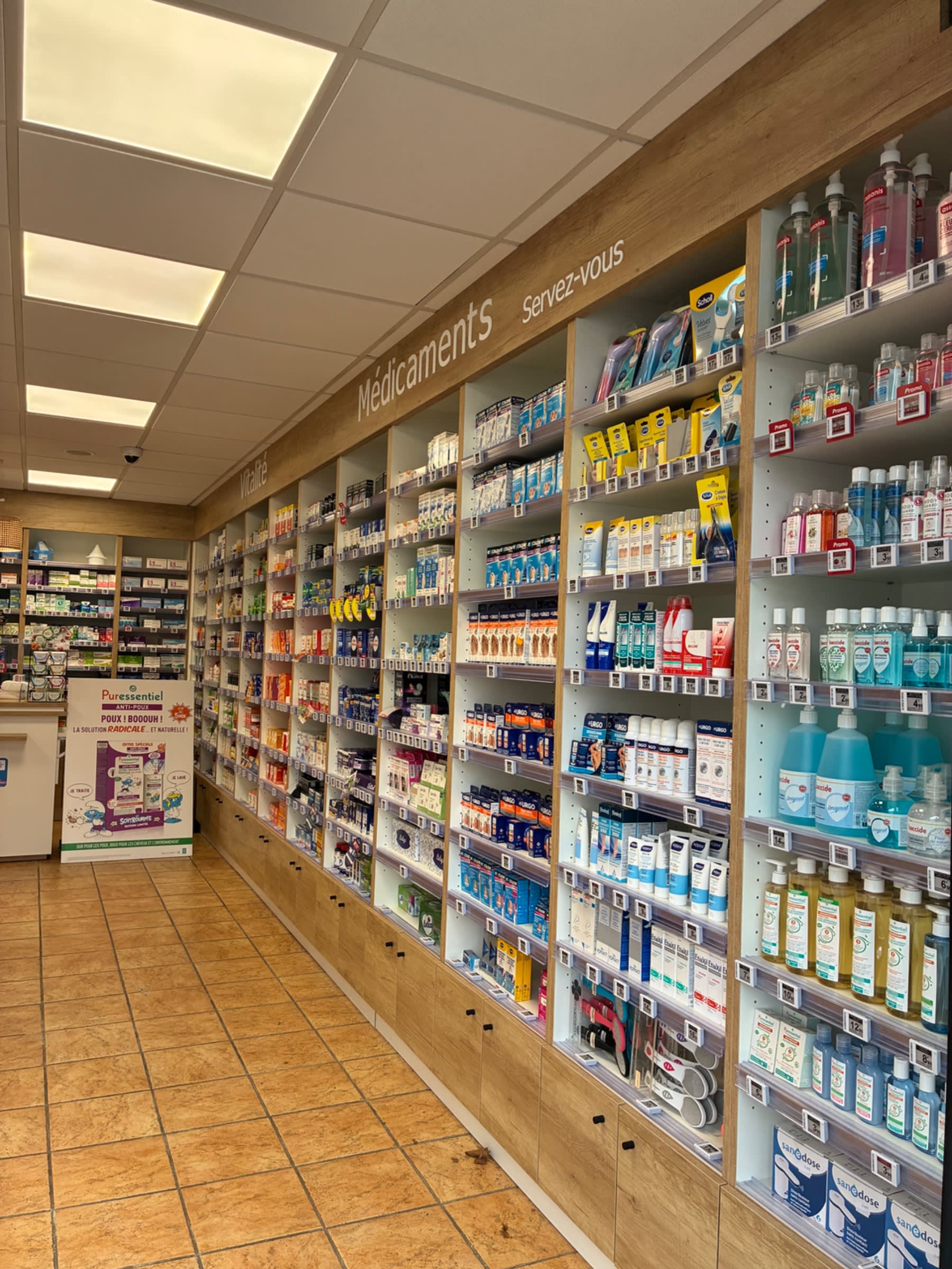 Agencement PHRMACIE VICTOR HUGO — Pharmacie sur mesure — GRETZ ARMAINVILLIERS