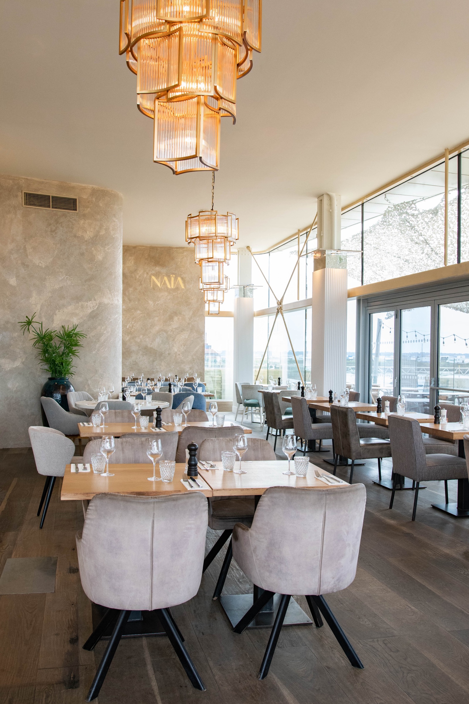 Agencement NAIA — Bar & Restaurant — Photo 9 — Saint Nazaire (44)