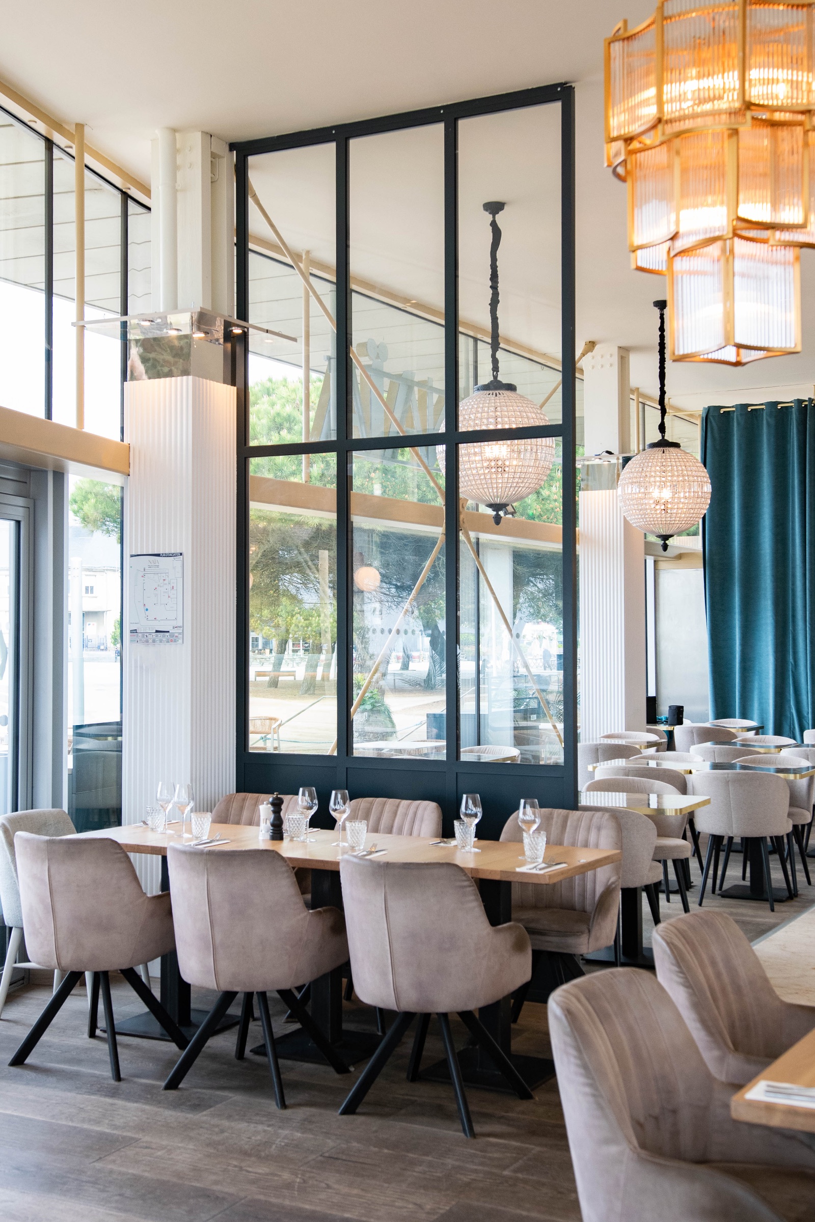 Agencement NAIA — Bar & Restaurant — Photo 15 — Saint Nazaire (44)