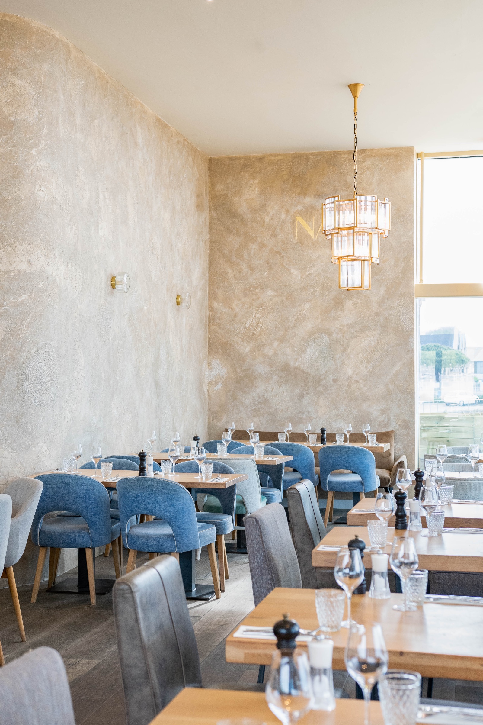 Agencement NAIA — Bar & Restaurant — Photo 11 — Saint Nazaire (44)
